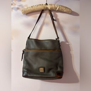 Dooney & Bourke VINTAGE 💯 leather, Pebble Grain shoulder bag